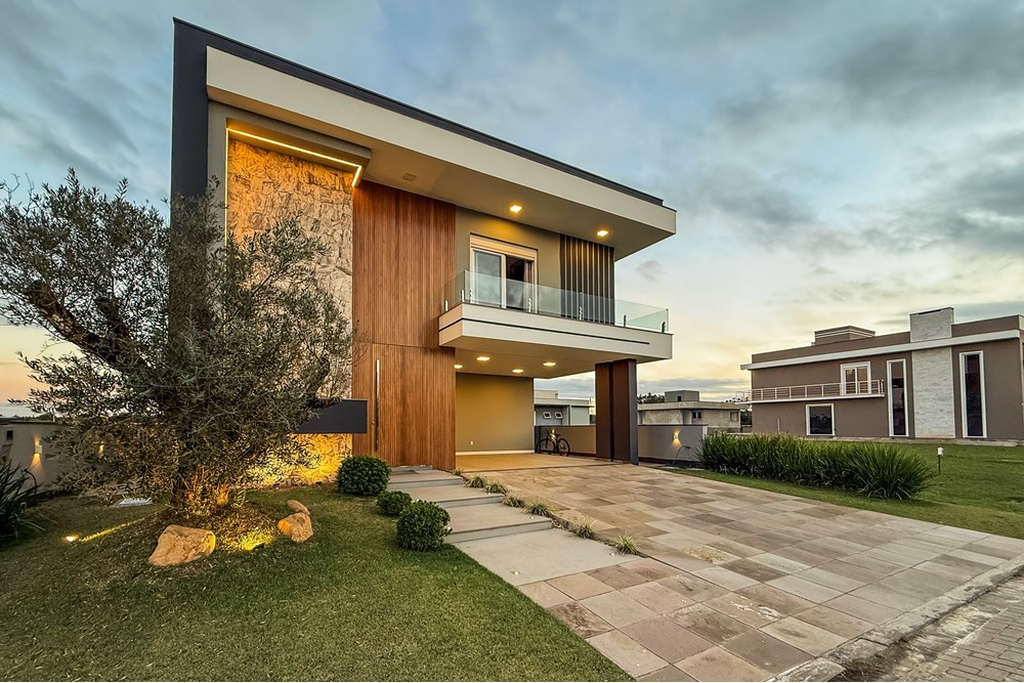Casa de Condomínio à venda com 4 quartos, 303m² - Foto 2