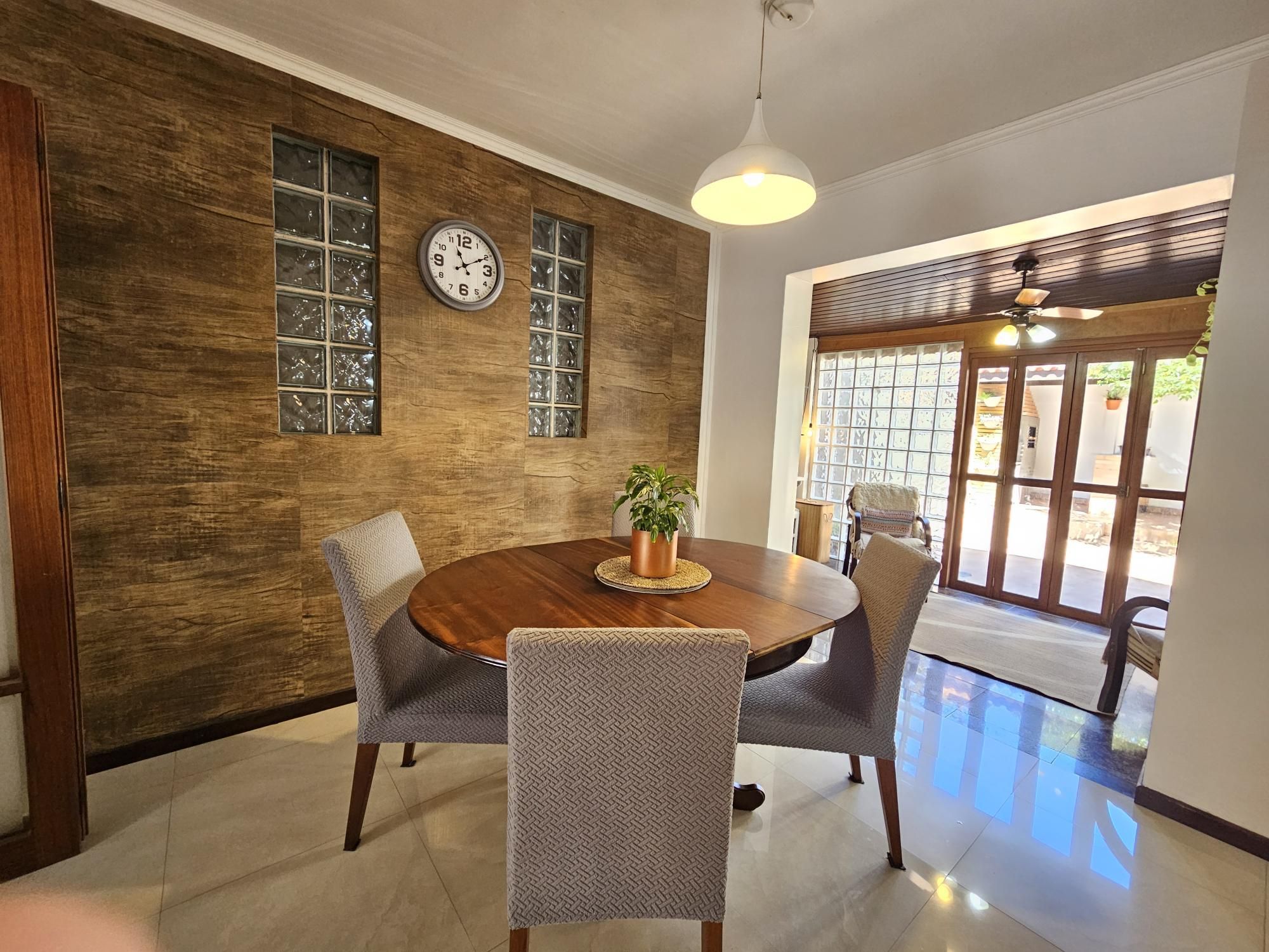 Casa de Condomínio à venda com 3 quartos, 196m² - Foto 9