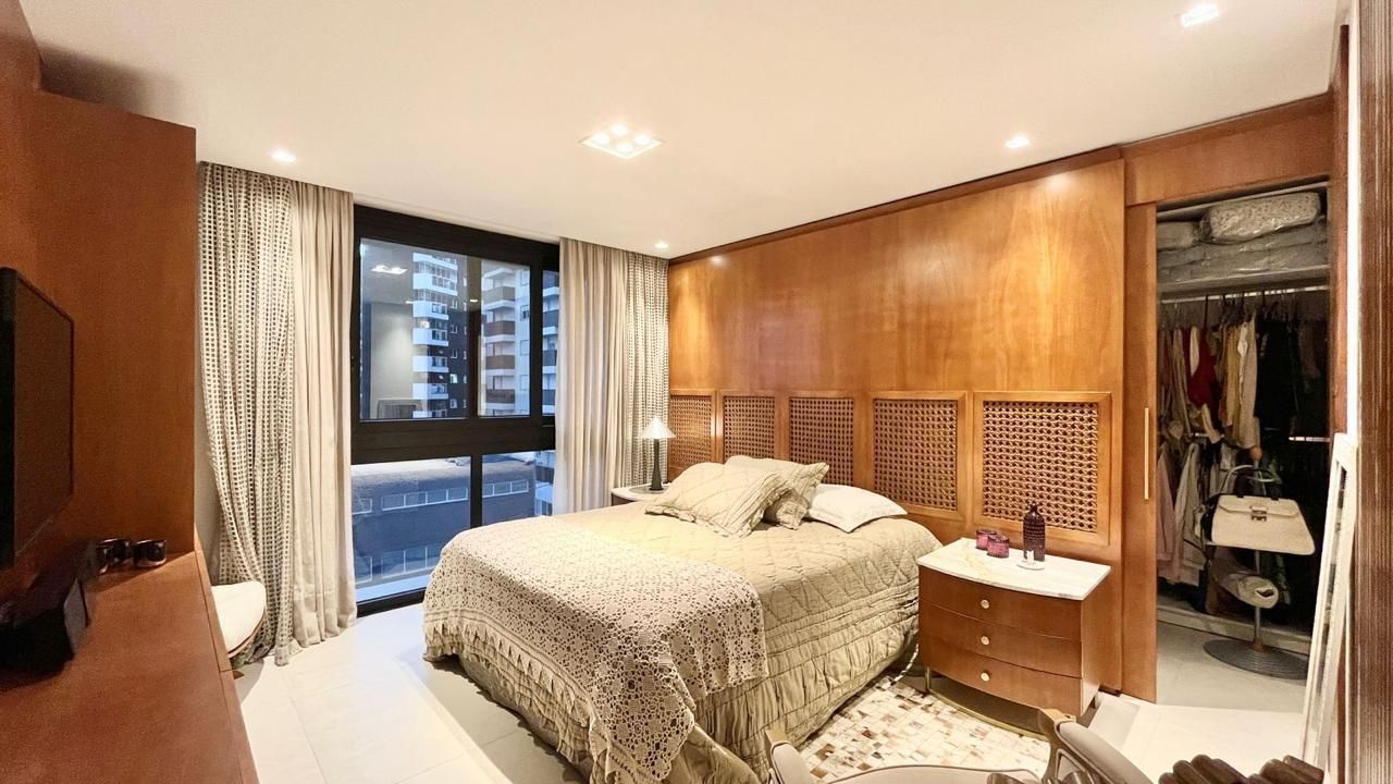 Apartamento, 4 quartos, 215 m² - Foto 11
