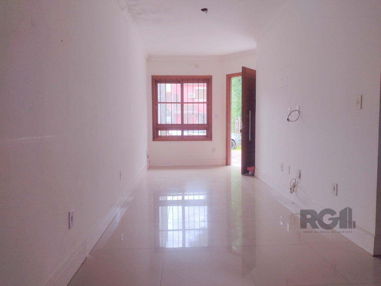Casa à venda com 2 quartos, 67m² - Foto 4