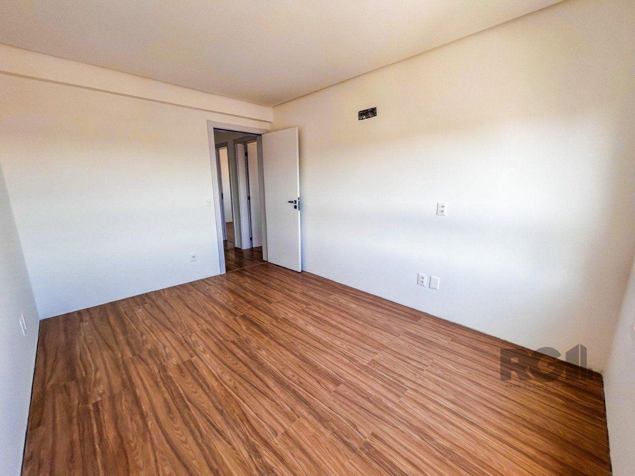 Apartamento à venda com 3 quartos, 143m² - Foto 9
