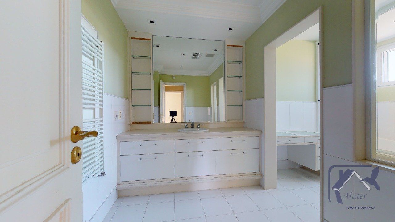 Casa à venda com 7 quartos, 1165m² - Foto 32