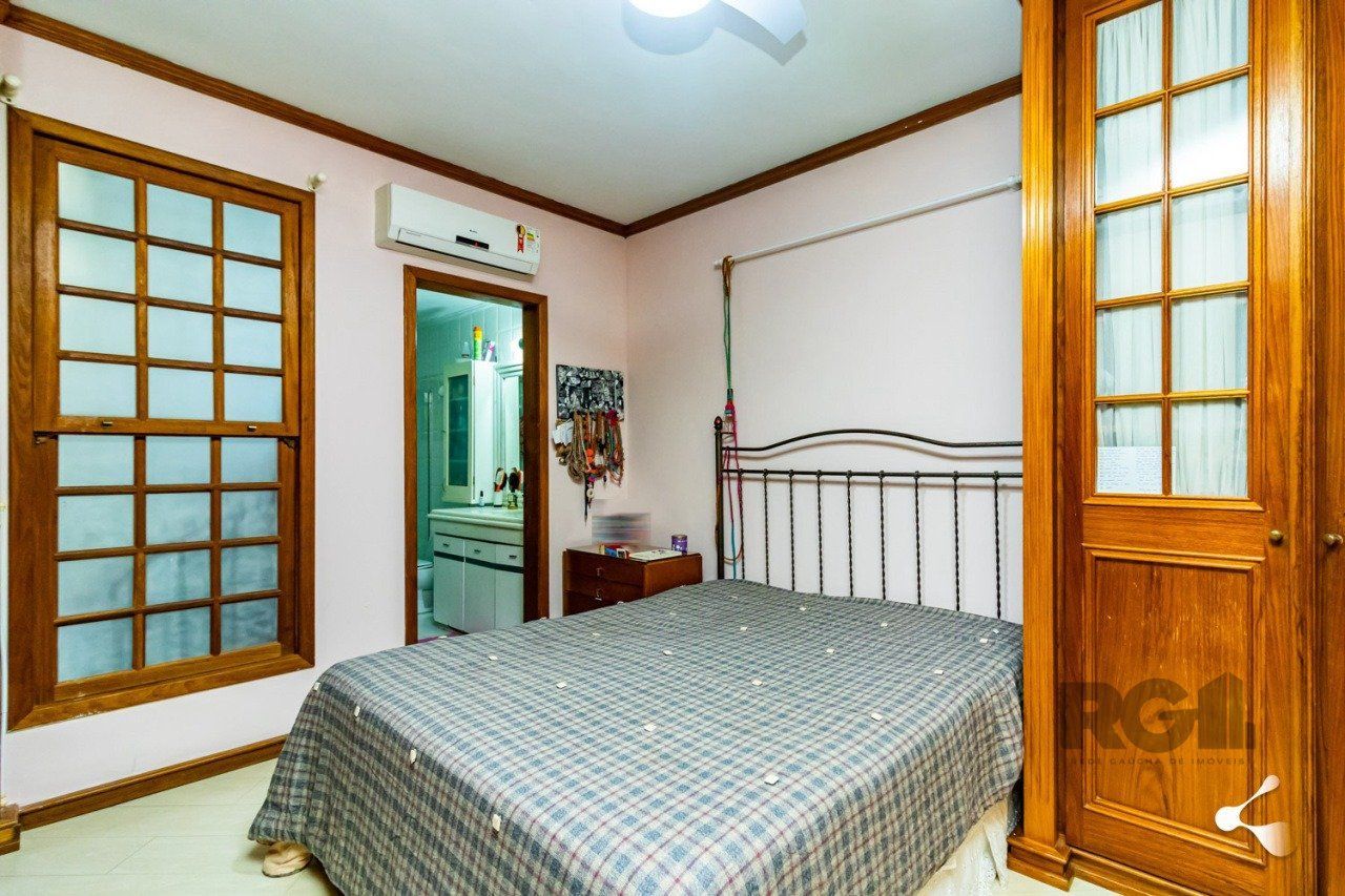 Casa à venda com 4 quartos, 200m² - Foto 29