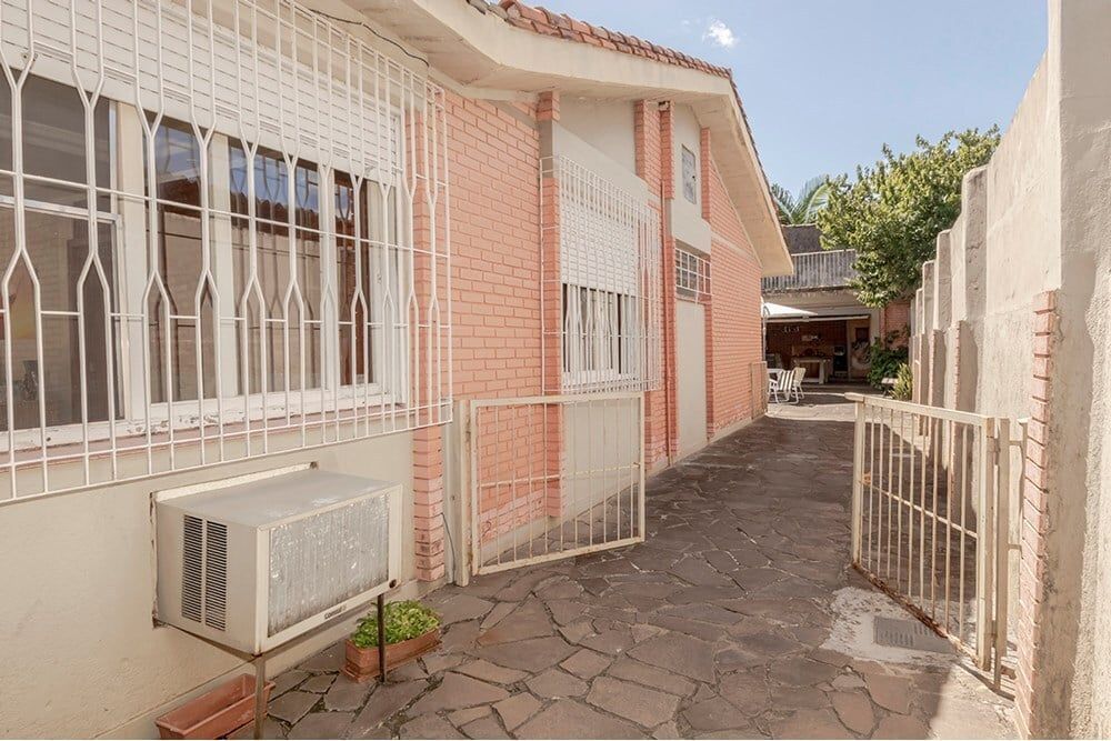 Casa à venda com 4 quartos, 381m² - Foto 12