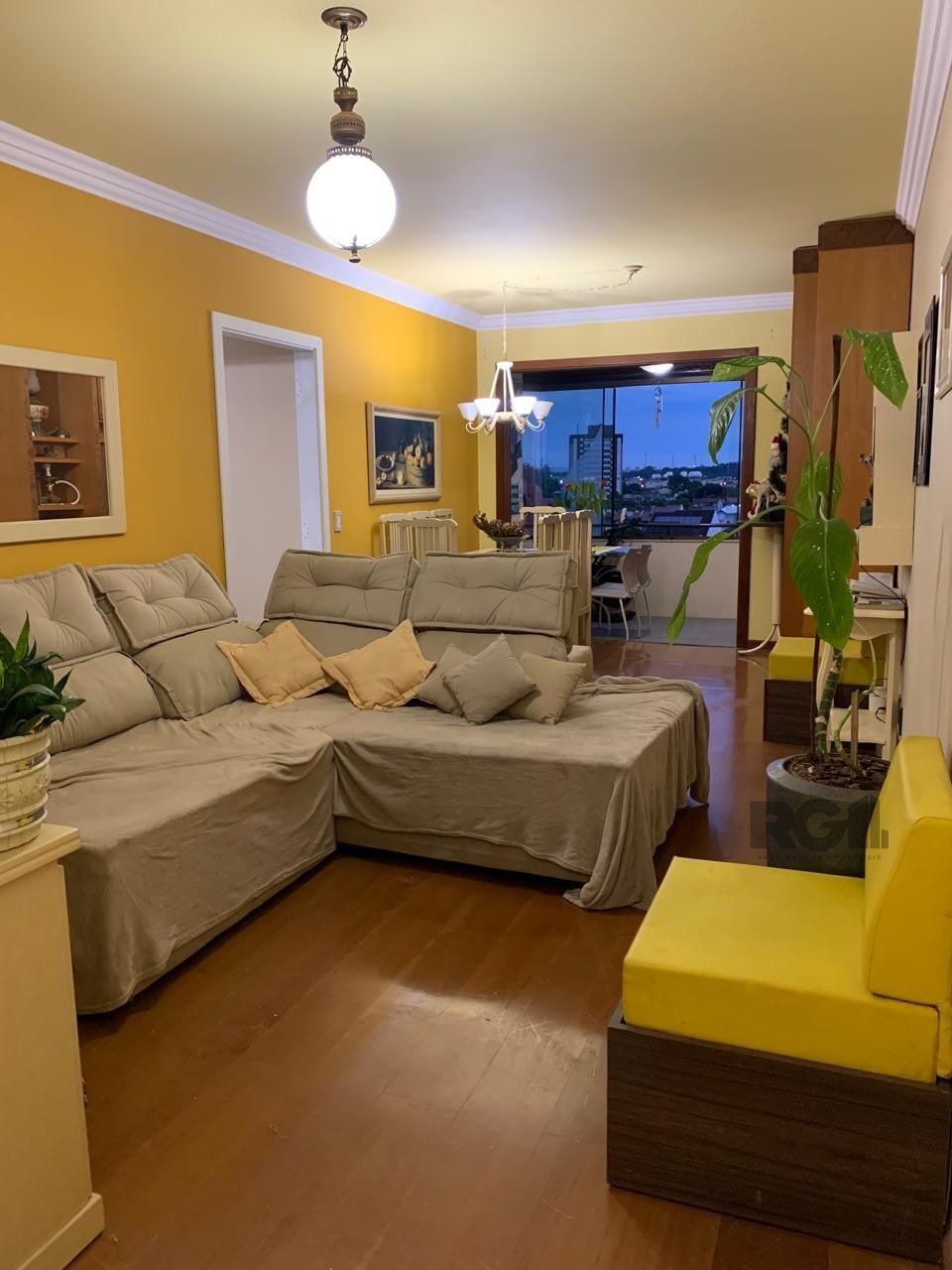 Apartamento à venda com 3 quartos, 141m² - Foto 1