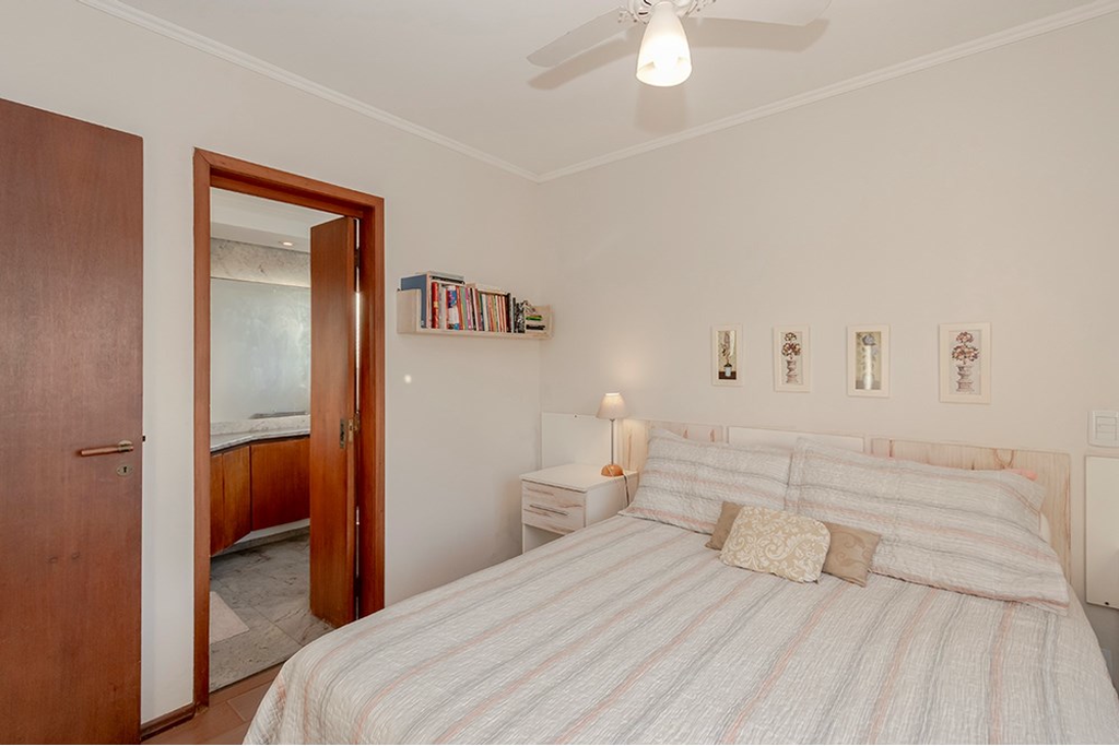 Apartamento à venda com 3 quartos, 139m² - Foto 7