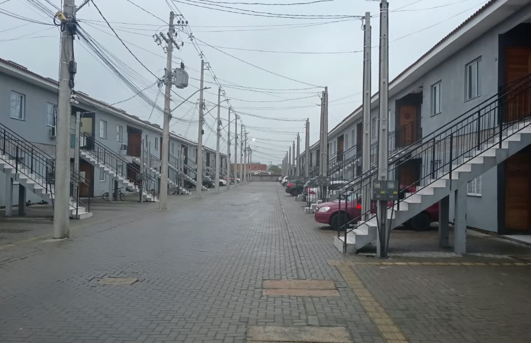 Apartamento no Village Club, 2 quartos, à venda, 45 m², Restinga - Porto Alegre — foto 2