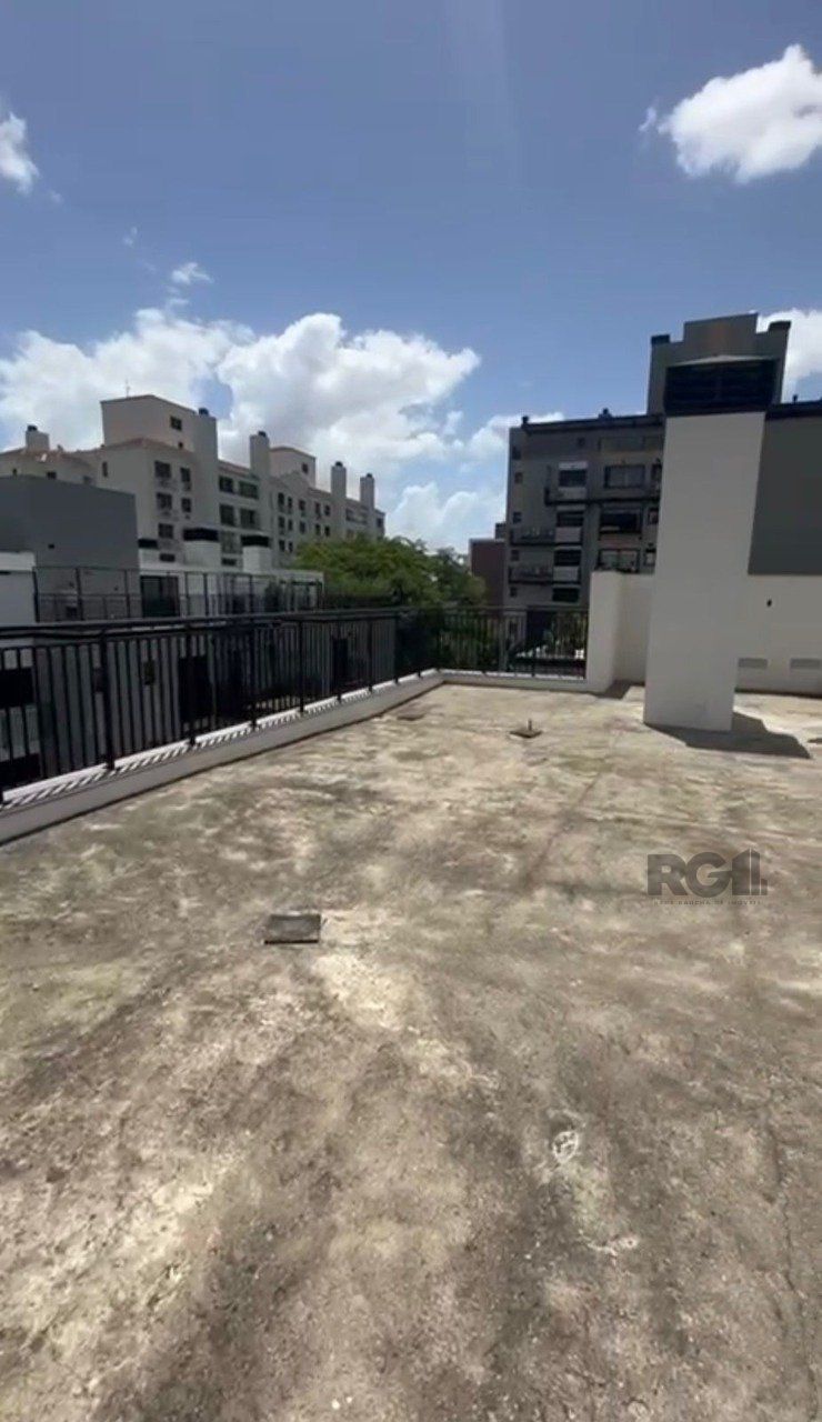 Apartamento à venda com 3 quartos, 218m² - Foto 3