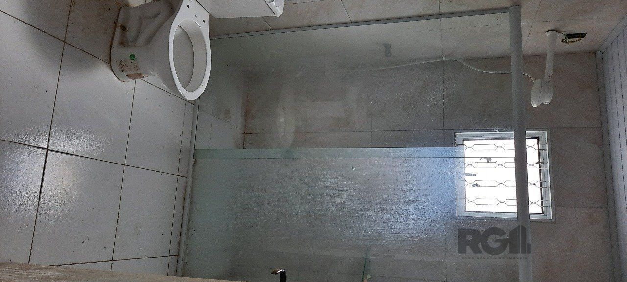 Casa à venda com 8 quartos, 200m² - Foto 70