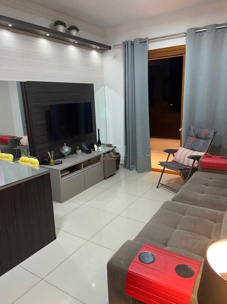 Apartamento à venda com 2 quartos, 72m² - Foto 3