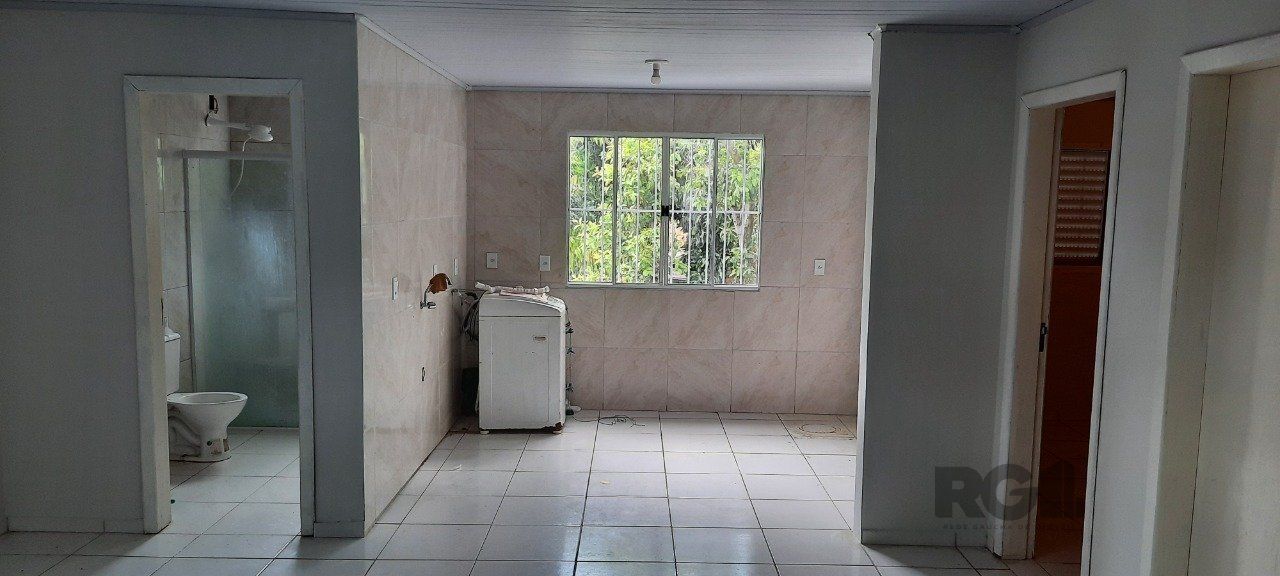 Casa à venda com 8 quartos, 200m² - Foto 87