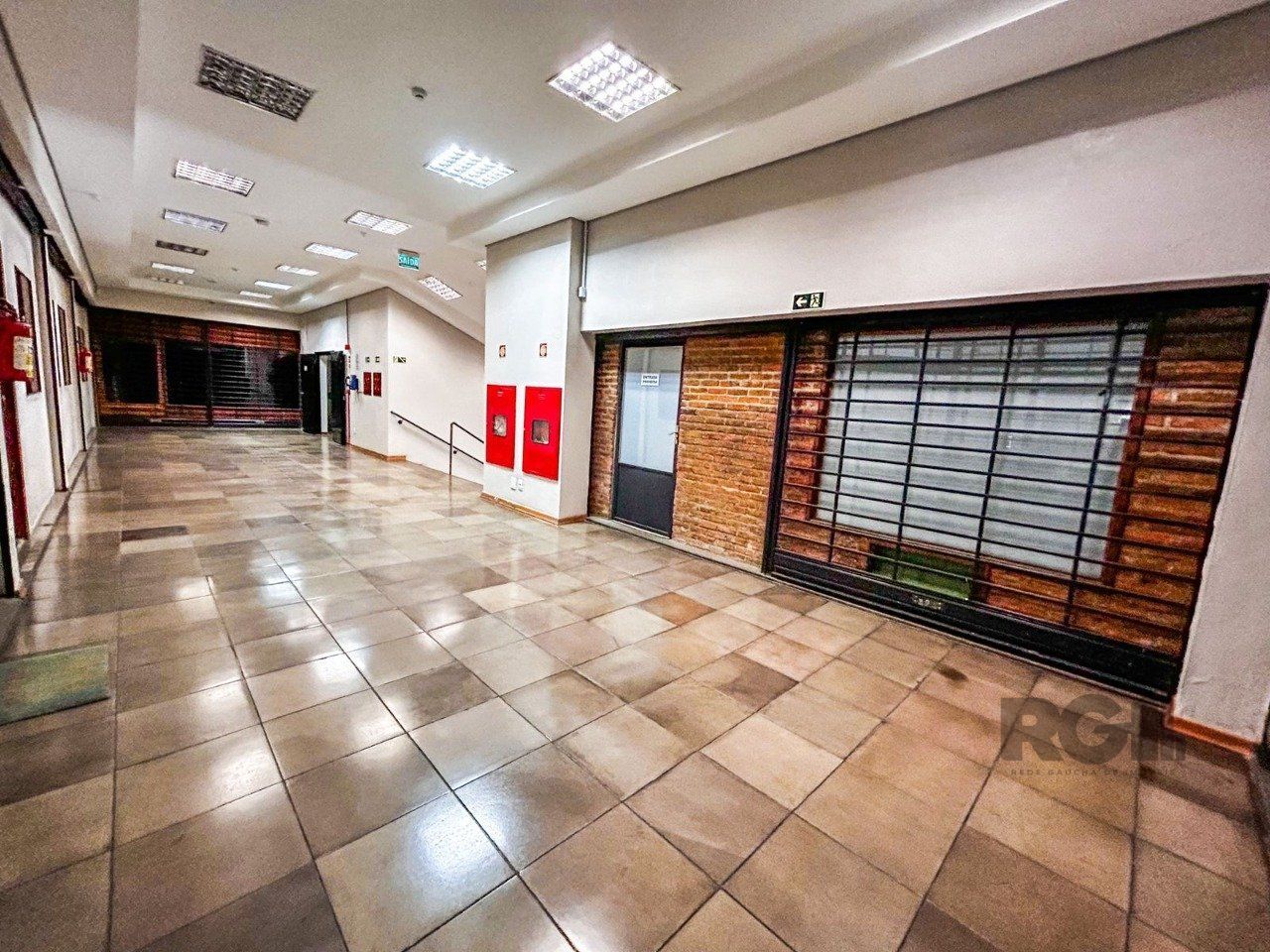 Conjunto Comercial-Sala à venda com 1 quarto, 28m² - Foto 6