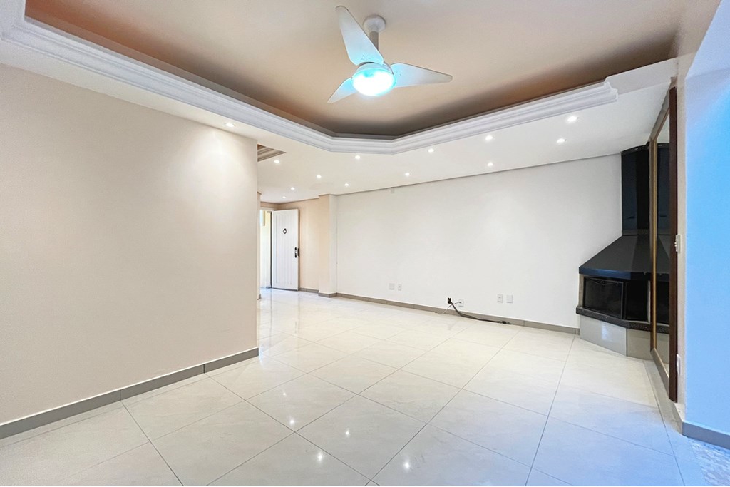 Casa de Condomínio à venda com 2 quartos, 210m² - Foto 33