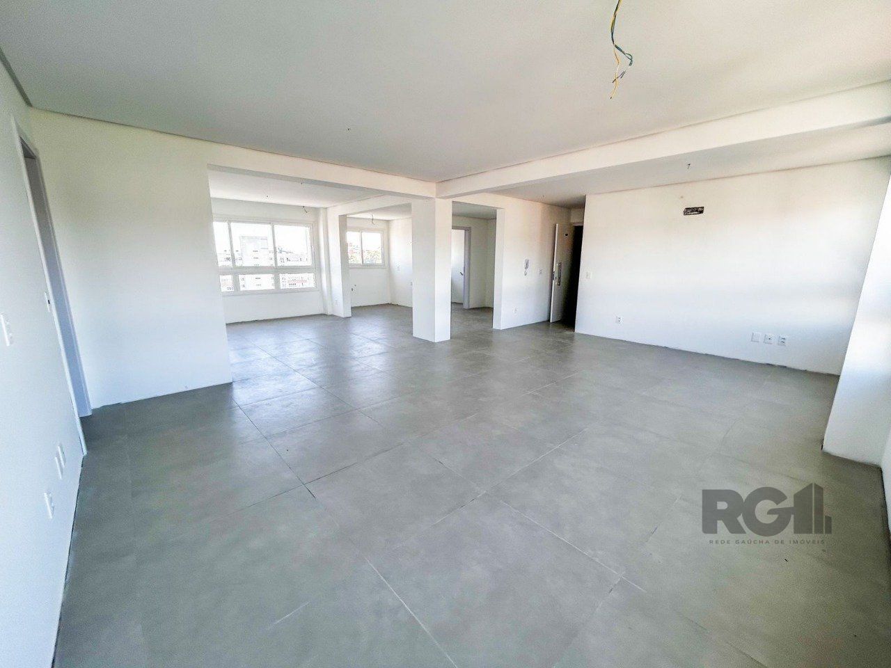 Apartamento à venda com 3 quartos, 143m² - Foto 4