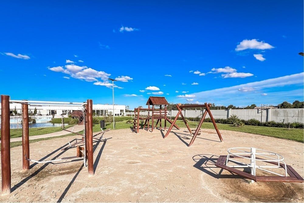 Casa à venda com 3 quartos, 360m² - Foto 10