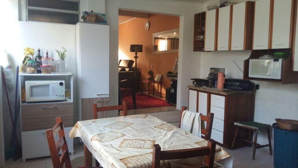 Casa à venda com 2 quartos, 80m² - Foto 11