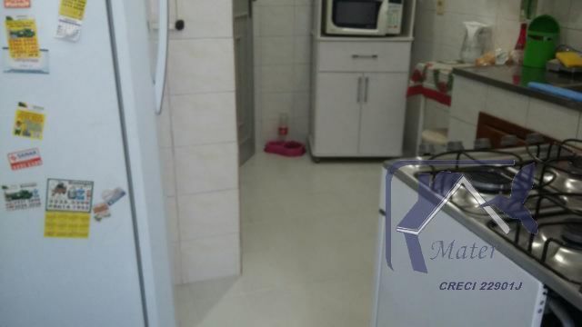 Apartamento à venda com 2 quartos, 60m² - Foto 4
