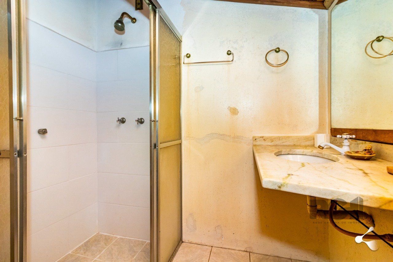Casa à venda com 4 quartos, 200m² - Foto 38