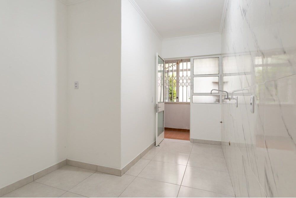 Apartamento à venda com 2 quartos, 67m² - Foto 5