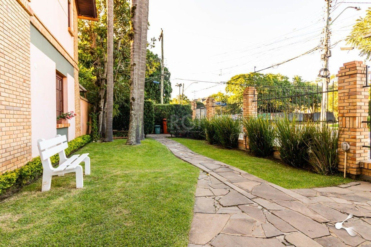 Casa de Condomínio à venda com 3 quartos, 233m² - Foto 16
