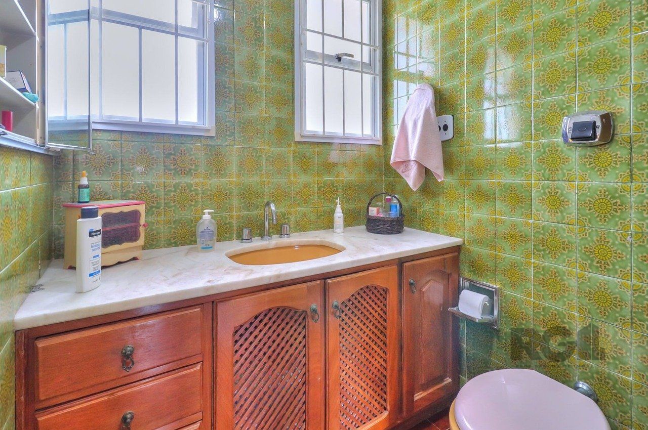 Casa à venda com 5 quartos, 232m² - Foto 22