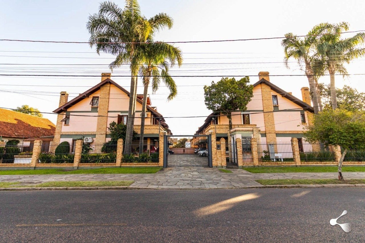 Casa de Condomínio à venda com 3 quartos, 233m² - Foto 47
