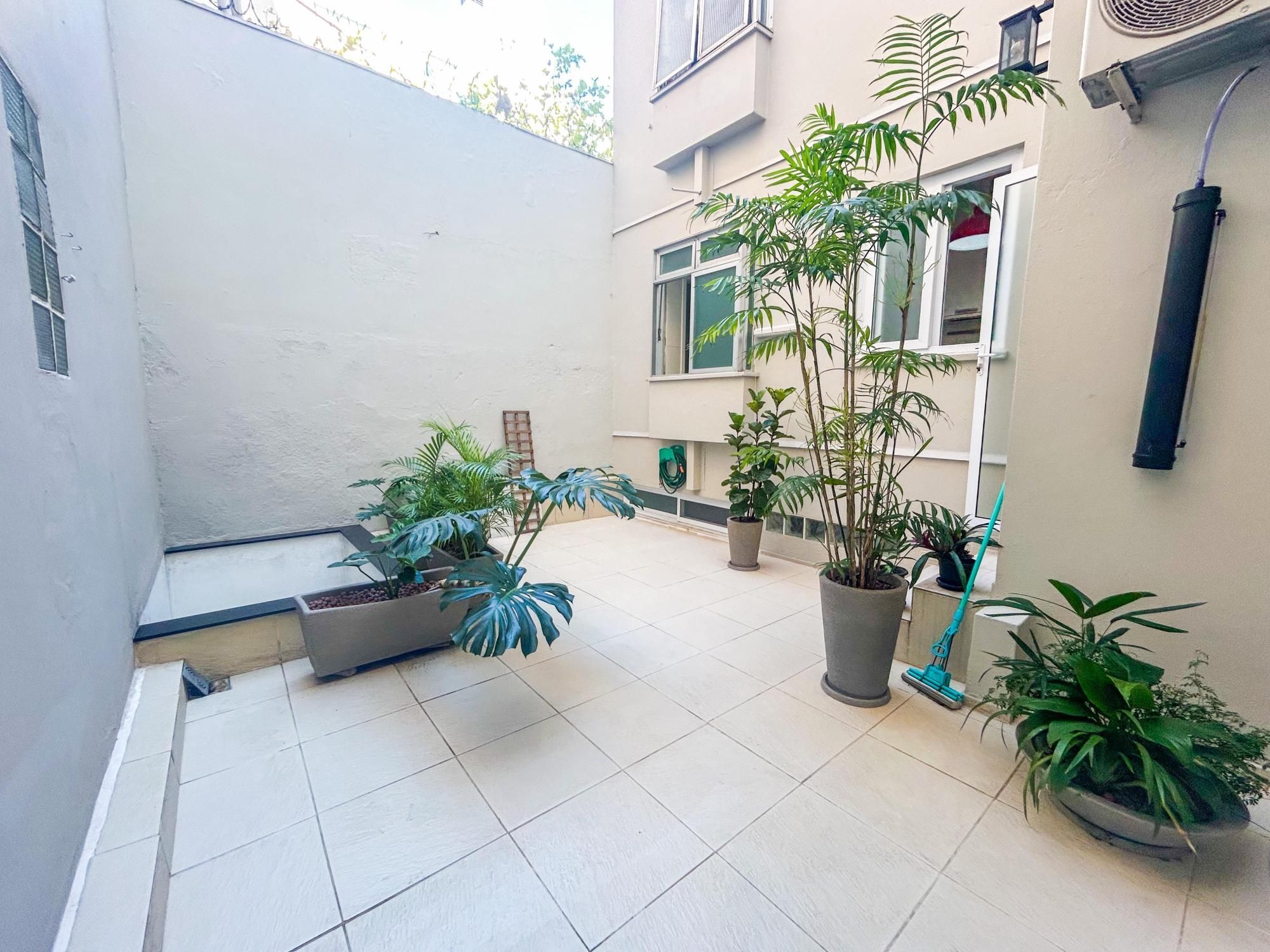 Apartamento à venda com 2 quartos, 53m² - Foto 17