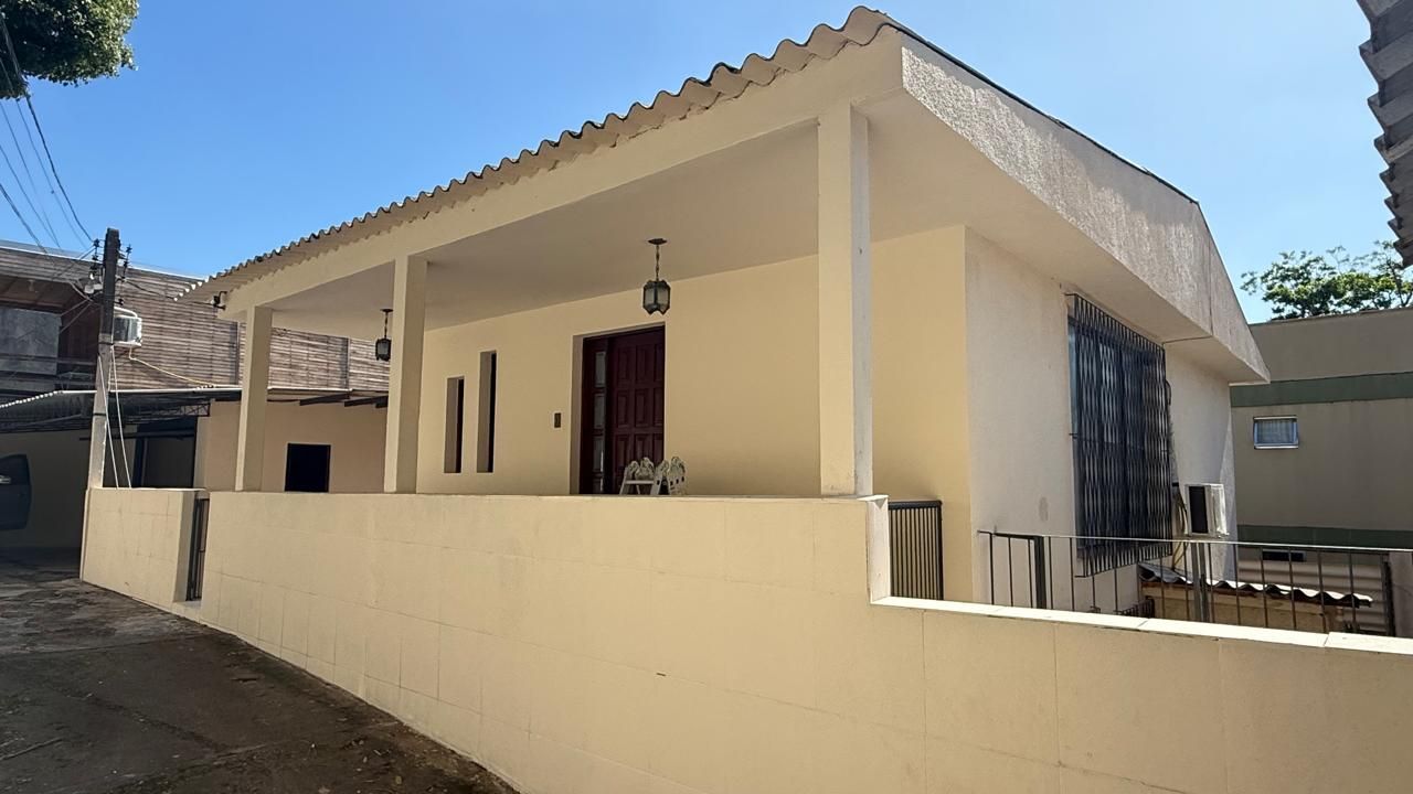 Casa, 3 quartos, 250 m² - Foto 4