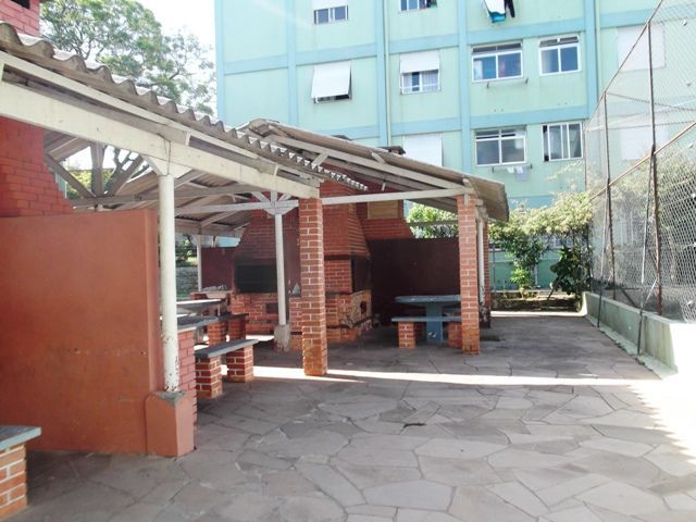 Apartamento de 3 dormitórios , portaria 24 horas , salão de festas , churrasqueira !