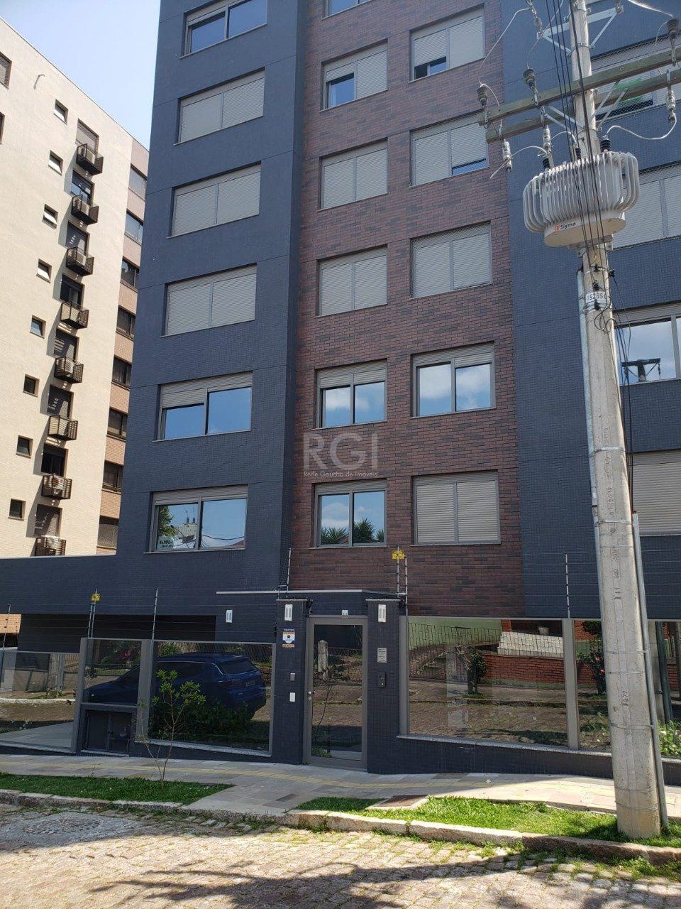 Apartamento à venda com 3 quartos, 145m² - Foto 1