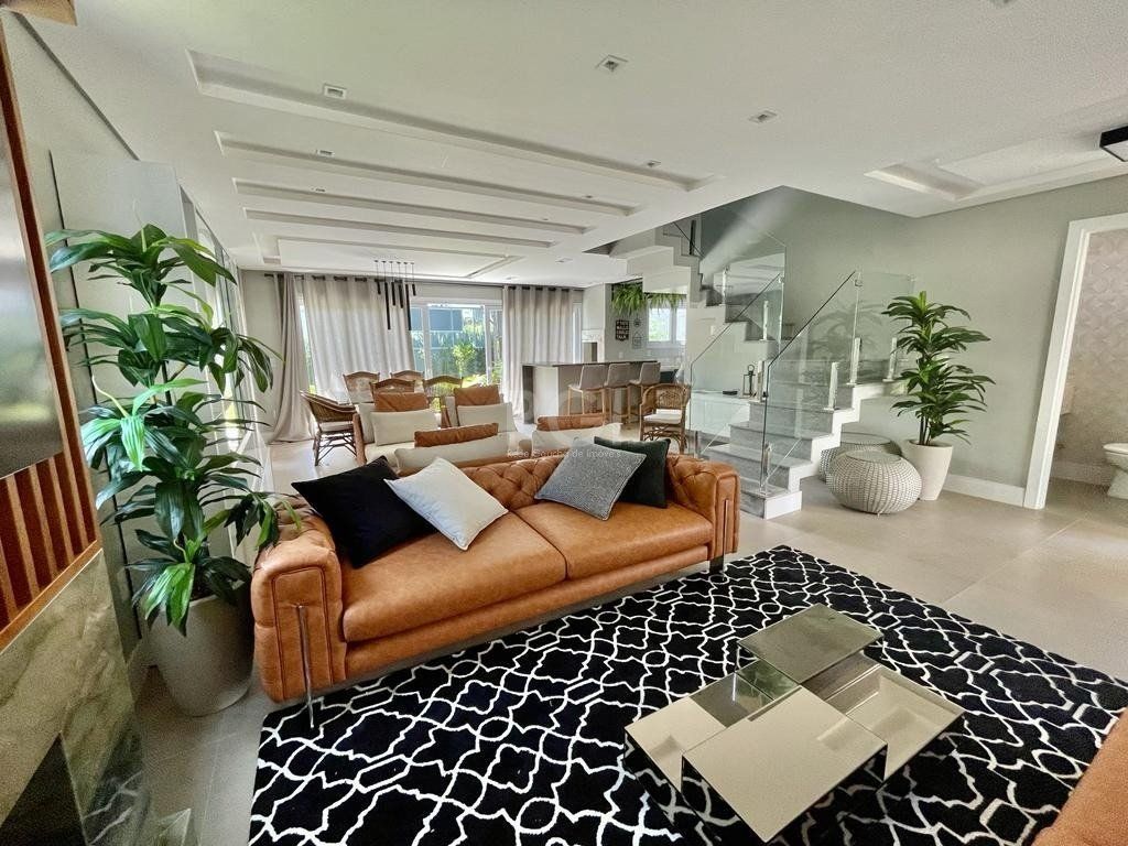 Casa Condominio para Venda - 300.12m², 3 dormitórios, sendo 3 suites, 3 vagas - Ipanema