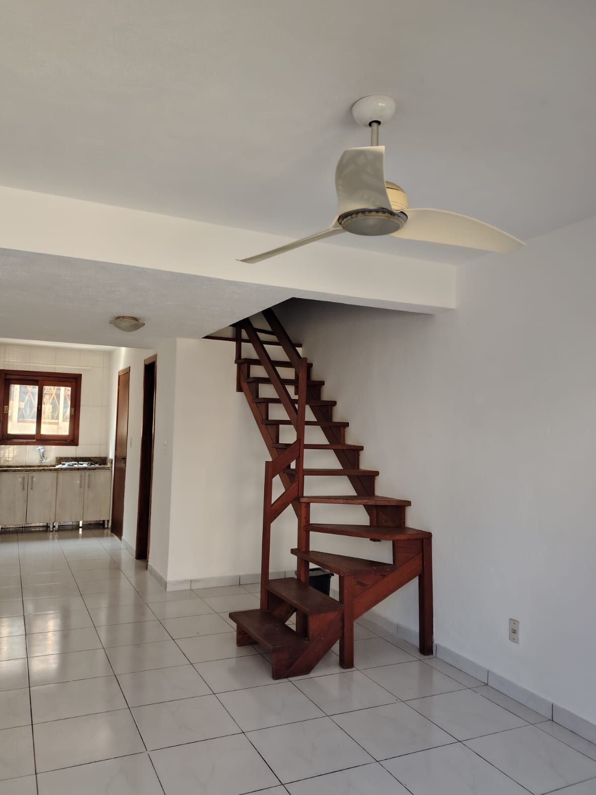 Sobrado 2 dormitórios no bairro Hípica