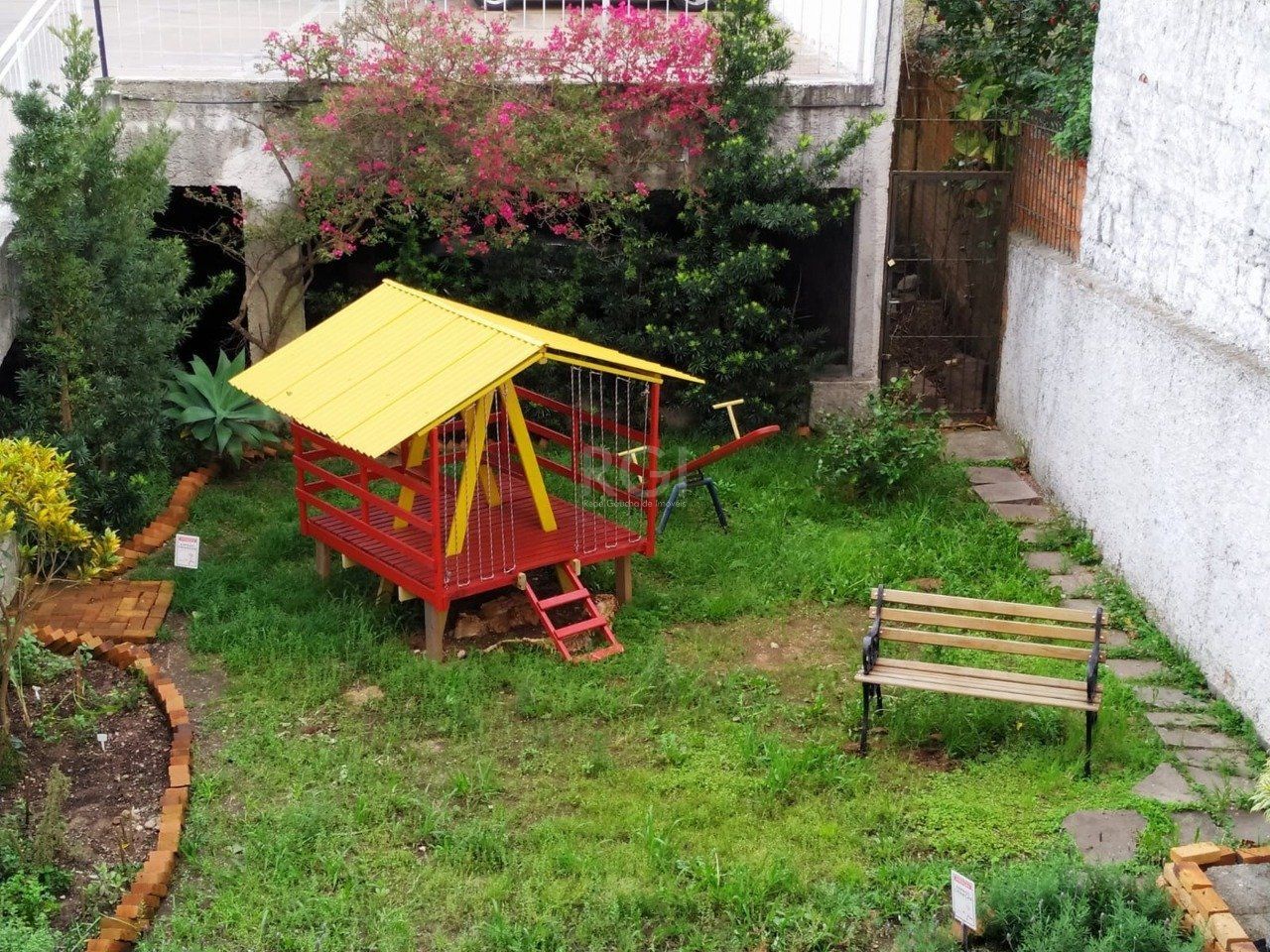 Apartamento à venda com 2 quartos, 61m² - Foto 23