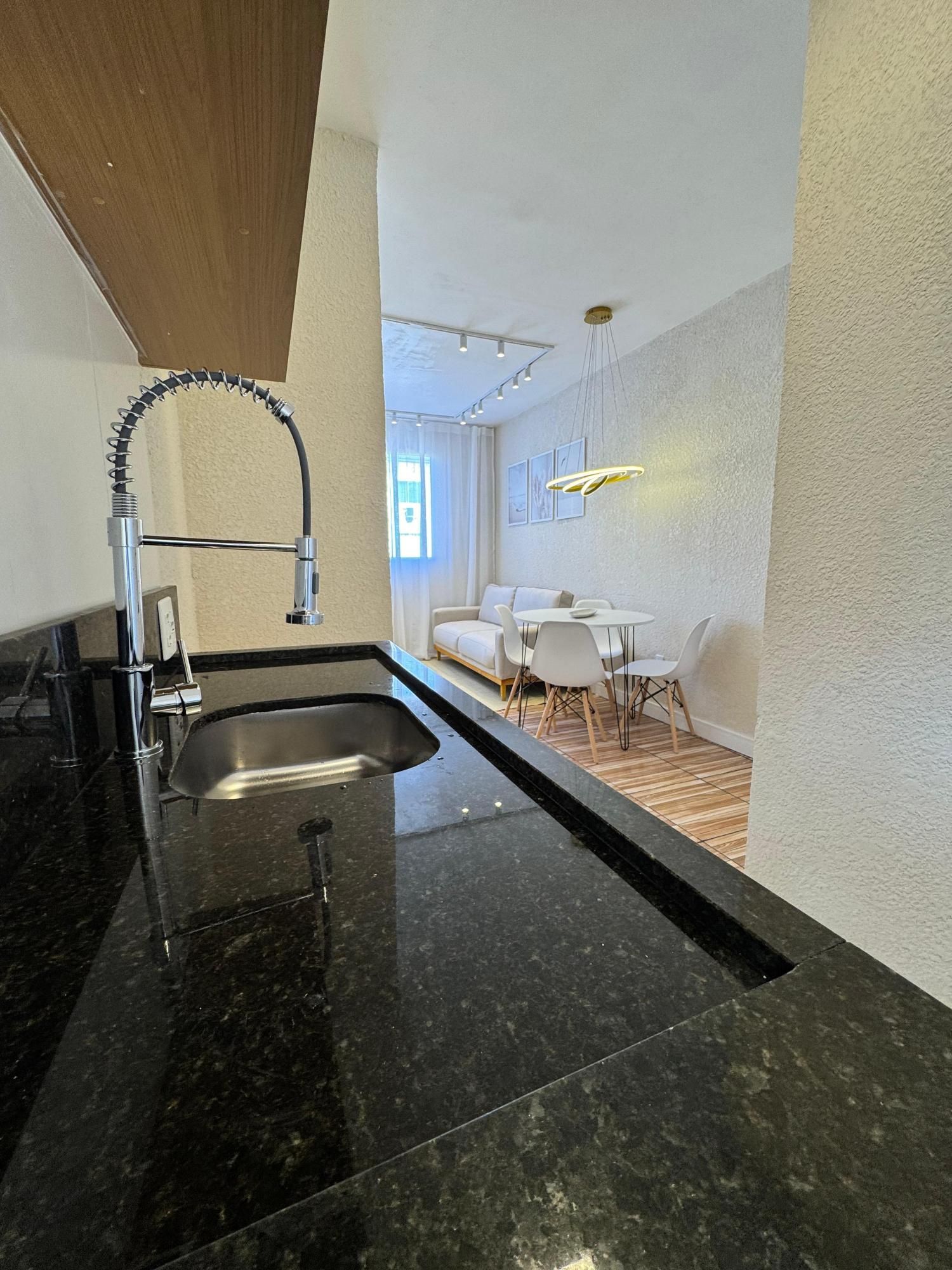 Apartamento à venda com 2 quartos, 41m² - Foto 2