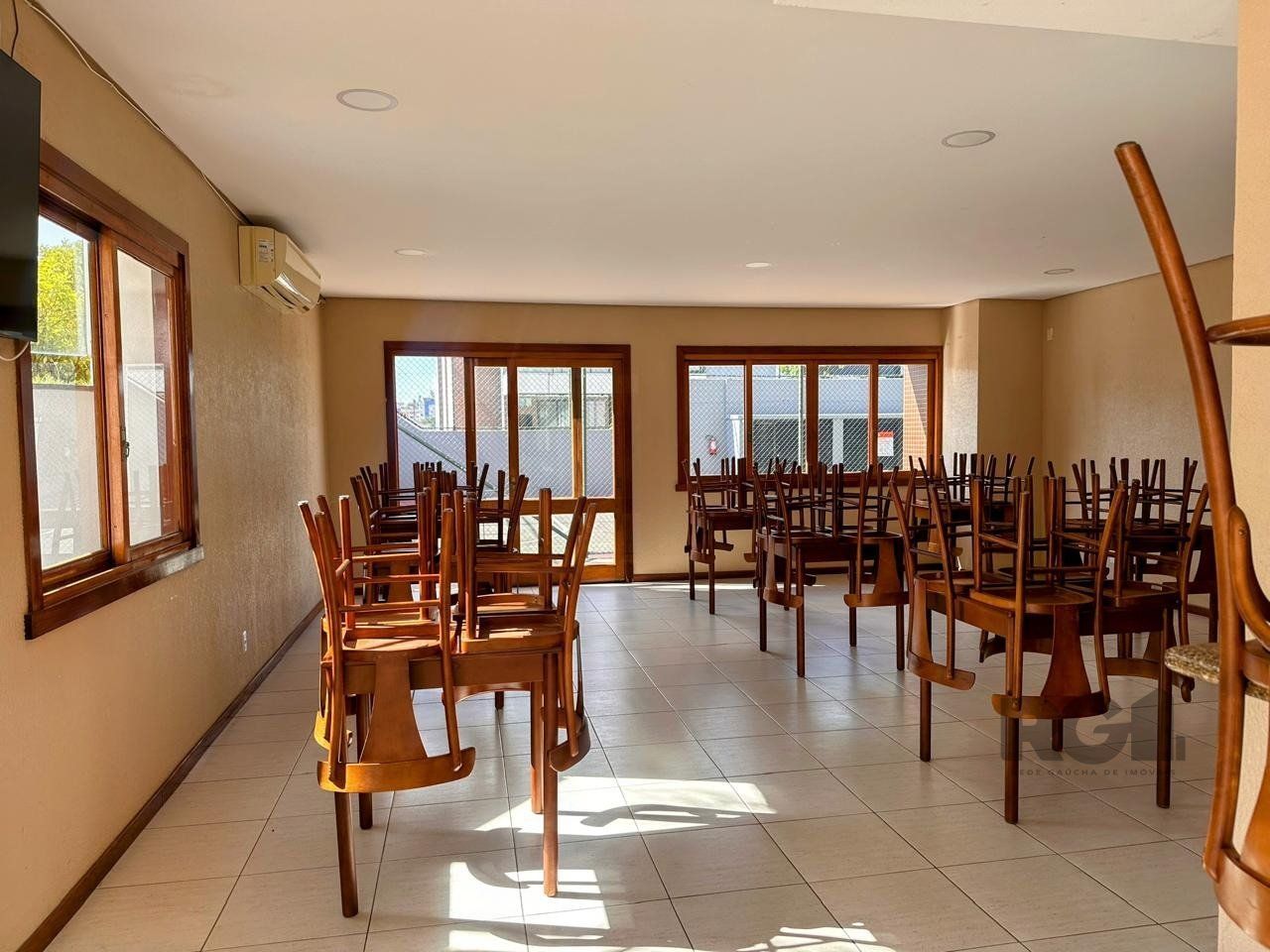 Apartamento à venda com 2 quartos, 70m² - Foto 42