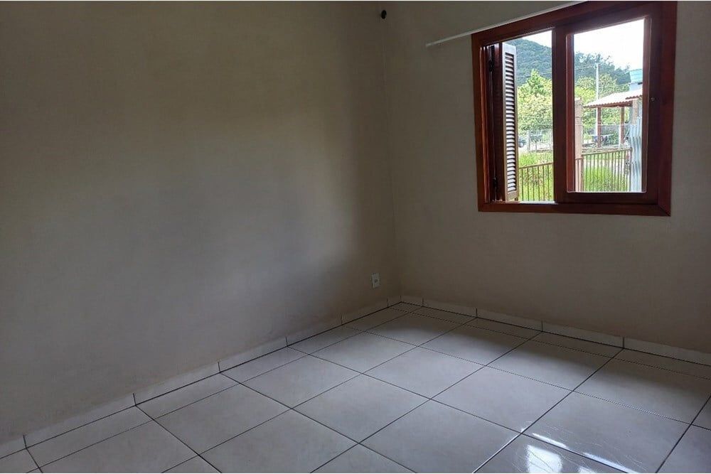 Casa à venda com 2 quartos, 60m² - Foto 11