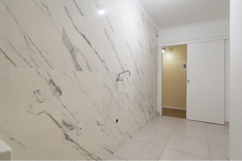 Apartamento à venda com 2 quartos, 67m² - Foto 3