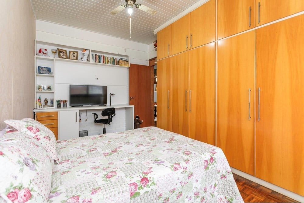 Casa à venda com 3 quartos, 214m² - Foto 9