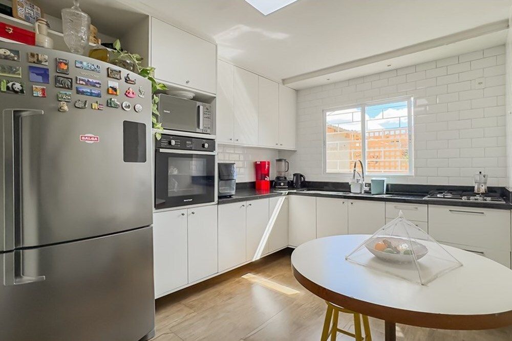 Casa à venda com 5 quartos, 208m² - Foto 13