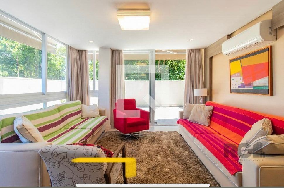 Apartamento à venda com 3 quartos, 203m² - Foto 1