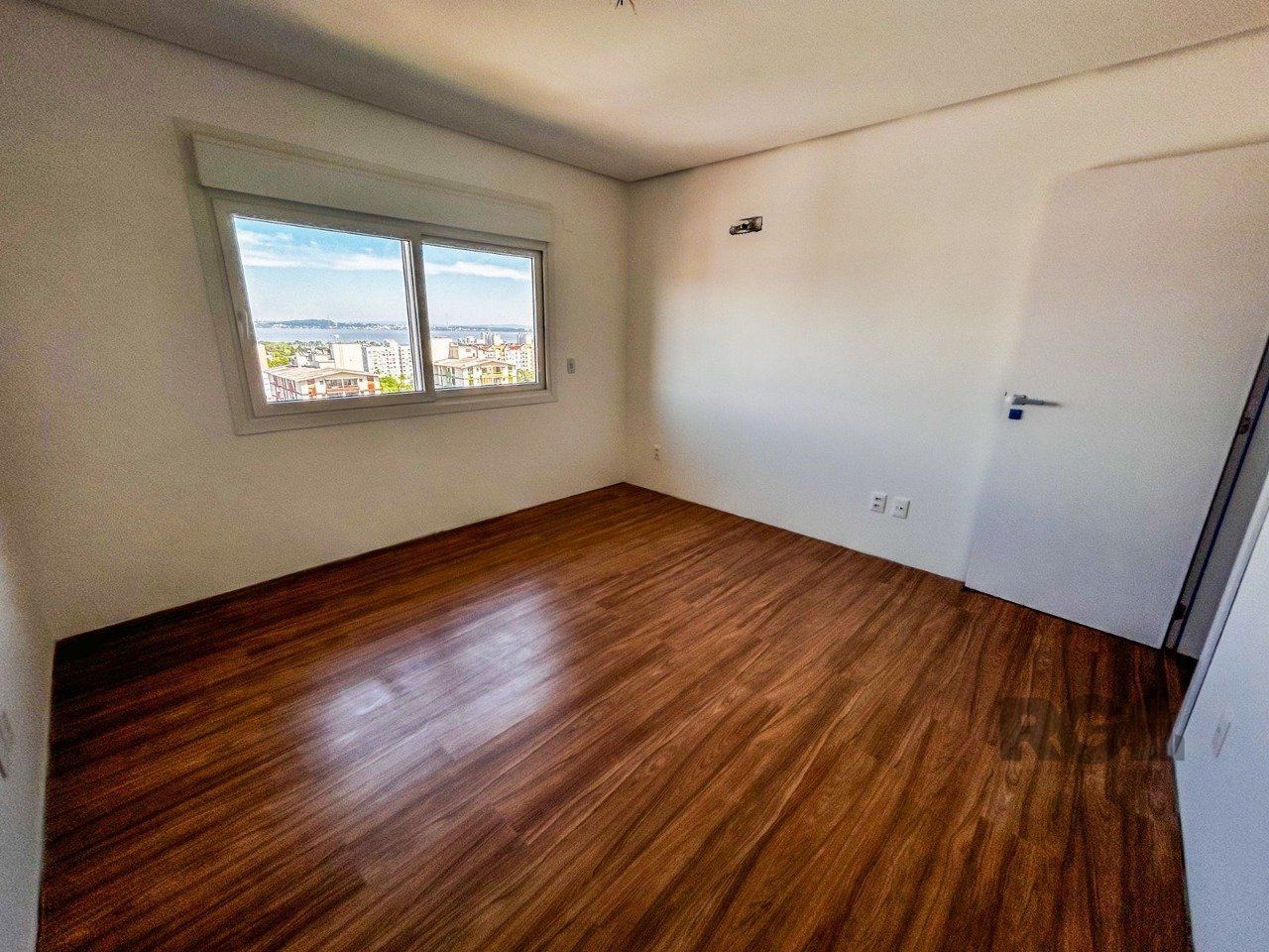 Apartamento à venda com 3 quartos, 143m² - Foto 11