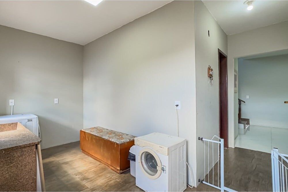 Casa à venda com 5 quartos, 208m² - Foto 23