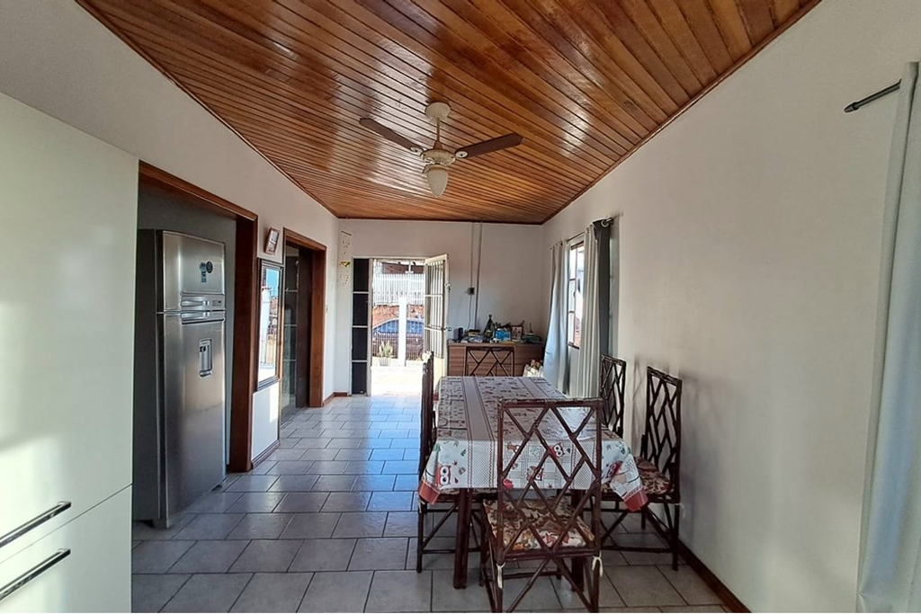 Casa à venda com 2 quartos, 106m² - Foto 12