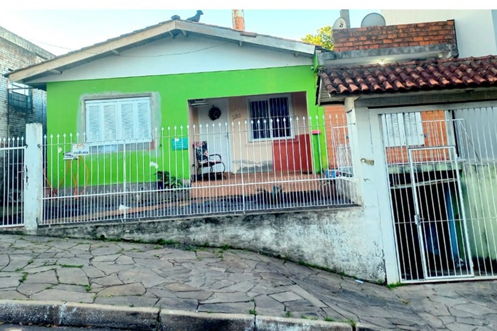 Casa à venda com 3 quartos, 179m² - Foto 3