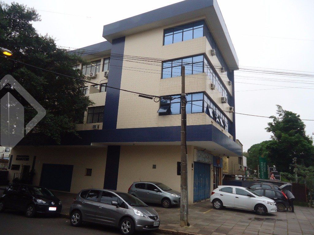 Sala Comercial Desocupada no Bairro Passo da Areia, Porto Alegre, RS