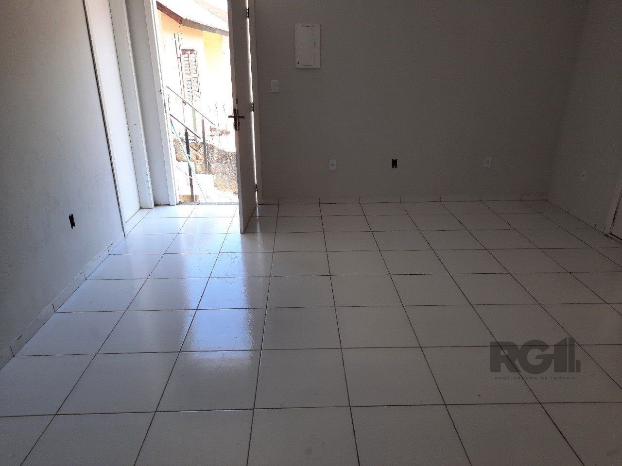 Casa à venda com 8 quartos, 200m² - Foto 22