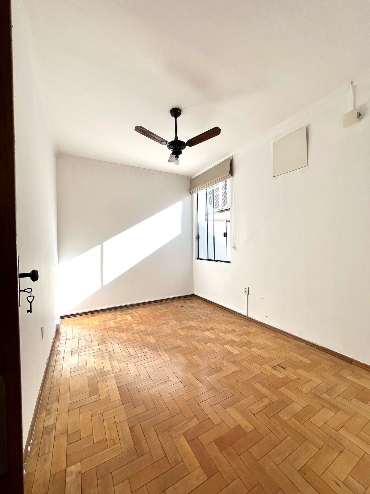 Apartamento à venda com 2 quartos, 71m² - Foto 11