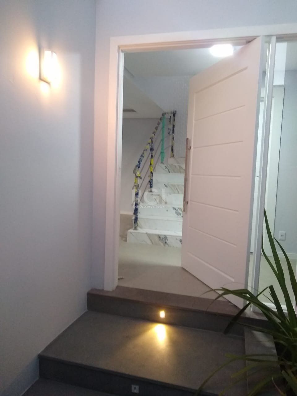 Casa à venda com 3 quartos, 200m² - Foto 4