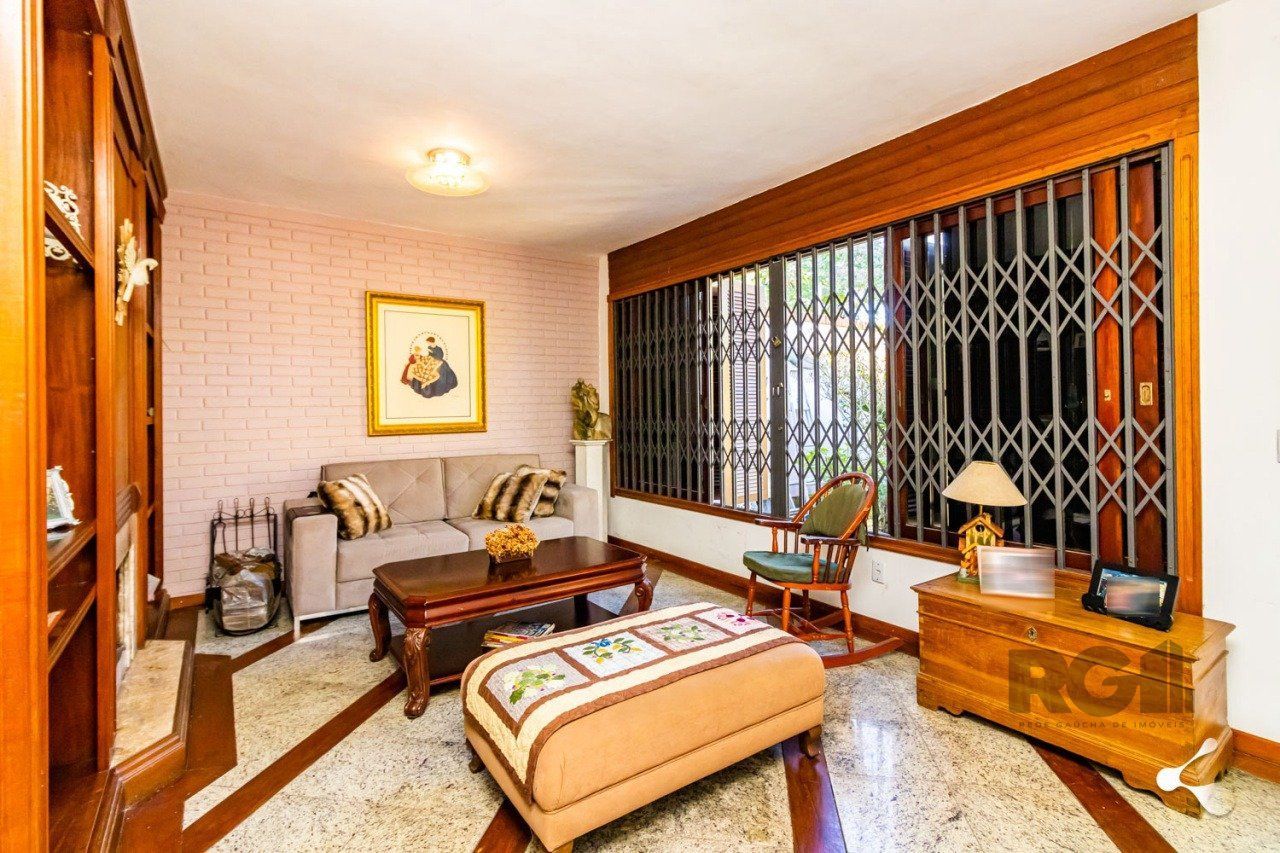 Casa à venda com 4 quartos, 200m² - Foto 35
