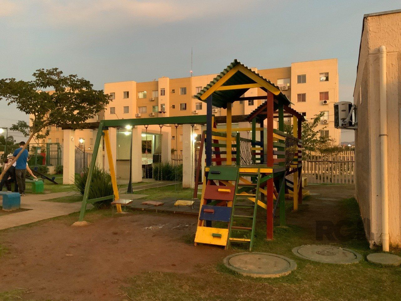 Apartamento à venda com 2 quartos, 41m² - Foto 28